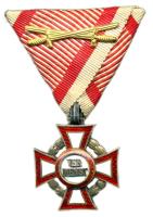 1916-1918. "A Katonai Érdemkereszt III. Osztálya hadidíszítménnyel és kardokkal" kitüntetés T:2 (kis karc hátoldalon) Hungary 1916-1918. "Cross for Military Merit, III class with war decoration, on war ribbon" with crossed swords C:XF (small scratch on back)