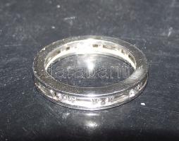 Dekoratív Signets & Cyphers márkájú platina (Pt) gyűrű gyémántkövekkel díszítve /
Platinum ring ...