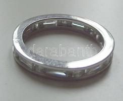 Dekoratív Signets & Cyphers márkájú platina (Pt) gyűrű gyémántkövekkel díszítve /
Platinum ring ...