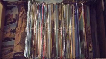 kb. 200 db modern, színes magyar városképes lap