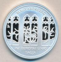 2004. 5000Ft Ag "Magyarország az EU tagja" dísztokban tanúsítvánnyal T:PP