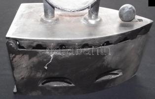 Régi szenes vasaló 21cm-es vasalófelülettel