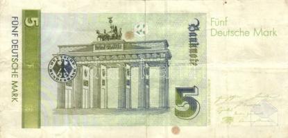 Vegyes bankjegy tétel, közte Ausztria, Német 3. Birodalom, Horvátország, Marokkó pénzei is, összesen...