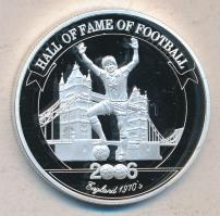 Uganda 2006. 2000Sh Ag "Futball hírességei - Anglia 1970-es évek" T:PP tanúsítvánnyal
Ugan...