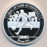 Uganda 2006. 2000Sh Ag "Futball hírességei -Németország 1980-as évek" T:PP tanúsítvánnyal
...