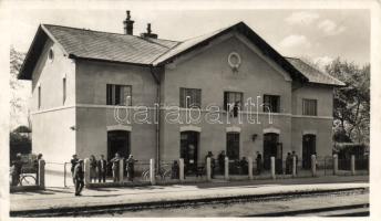 Bácstopolya railway station