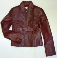 12-es méretű női bőrkabát bordó színben / Female leather jacket, size: 12