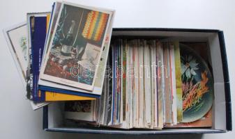 368 db vegyes modern motívumlap, közte sok reklám- és üdvözlőlap