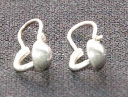 Régi ezüst (Ag) baba fülbevaló / Silver baby earring 0,8gr