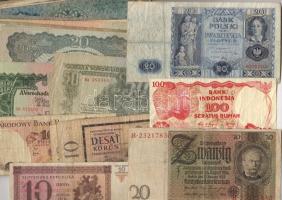 49db főleg klf bankjegy többségében magyar, néhány külföldivel - korona, pengő , V.H., infla jobbakkal T:II,III,IV
