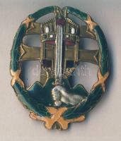 II.V.H. "Csapattiszti jelvény" ezüst színű korona és kéz, jelzés nélkül T:2 Hungary 2nd World War "Combat Leadership badge" without sign C:XF