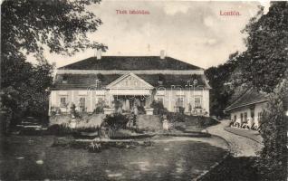 Lontó Thék villa garden