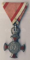 1869-1916. "Koronás Ezüst Érdemkereszt a Vitézségi Érem szalagján" ezüstözött bronz kitüntetés, karikán Wilhelm Kunz (Bécs) jelzésével! T:2 / Hungary 1869-1916. Silver Cross of Merit with Crown, on war ribbon" The ribbon ring with makers mark Wilhelm Kunz of Vienna! C:XF