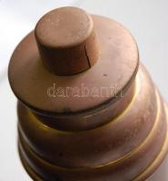 ~1900 Antik shaker parafaszigetelésű réz tetővel (kis repedéssel) /
Antique shaker with copper-cork ...