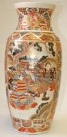 Nagyméretű kézzel festett japán porcelán váza (a fenekén repedéssel) / Large hand-painted Japanese porcelain vase (with a crack on bottom) 46cm