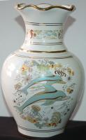 Jelzett görög porcelán váza delfines díszítéssel / Greek porcelain vase 19cm