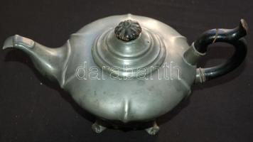 Régi ón teáskanna, törött fafüllel / Vintage tin tea kettle (broken wooden handle) 30x17cm