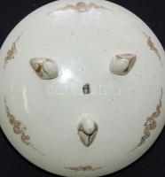 Miniatűr jelenetekkel díszített, gazdagon aranyozott, kézzel festett, jelzett japán porcelán vázák e...