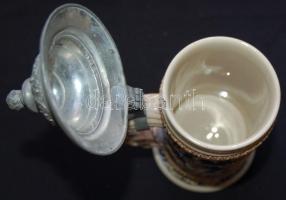 Festett mázas ónfedelű söröskupa (a száján kis lepattogzás) /
Beer jug with tin lid (fault on its ed...