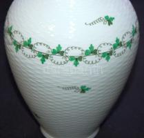 Kézzel festett sorszámozott Persil-mintás fonott jelzett Herendi porcelán váza hibátlan állapotban /...