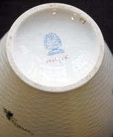 Kézzel festett sorszámozott Persil-mintás fonott jelzett Herendi porcelán váza hibátlan állapotban /...