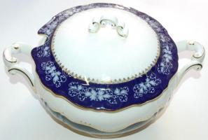 Vadonatúj, nem használt komplett és hibátlan 6 személyes Zsolnay étkészlet eredeti dobozában minden ...