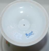 Kézzel festett sorszámozott Bouquet de Saxe-mintás jelzett Herendi porcelán váza barokk füllel hibát...