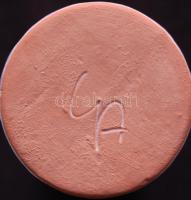 Angyalka alakú kerámia gyertyatartó GA. jelzéssel 12cm