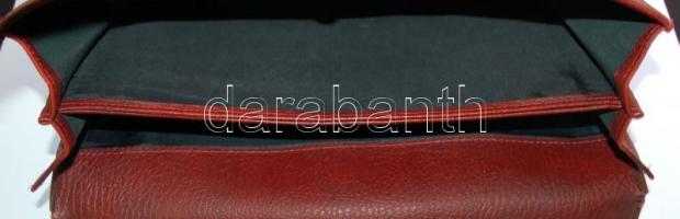 Bőr aktatáska jó állapotban 41x31cm