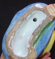 Virágárus lányt ábrázoló kézzel festett jelzett kerámia figura 22cm