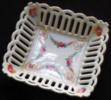 Jelzés nélküli sorszámozott áttört porcelán tálka / Numbered unmarked chinaware tray 12x12cm