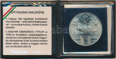 Csikszentmihályi Róbert: 1989. "1956-1989 Vértanúink emlékére" MDF alpakka emlékérem T:BU eredeti csomagolásban, tanúsítvánnyal