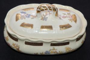 XIX. századi Louis XV. Sarreguemines fajansz porcelán bonbonier (javított) / Faience chinaware bonbonier (repaired) 14x9cm