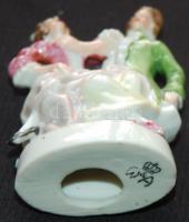 ~1940 Táncoló párt ábrázoló kézzel festett jelzett Wagner & Apel porcelán figura /
Handpainted W...