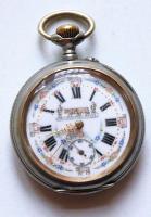 cca 1900 Festett porcelán számlapú zsebóra domborműves díszítésű hátlappal (a számlap és a fedőlap sérült) / Pocket watch with agricultural motives on painted porcelain dial and case back (injured dial and face) d: 5,5cm