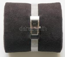 Eredeti, nem használt DKNY márkájú női karóra fém szíjjal saját díszdobozában /
DKNY watch