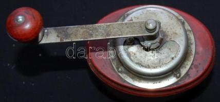 Régi festett fém kávédaráló kiváló állapotban, a tartó része hiányzik /
Vintage metal coffee grinder...