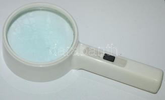 Nagyméretű elemes világító nagyító