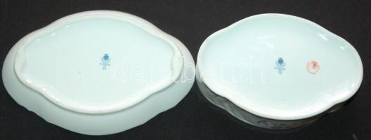 Apró virágokkal díszített rózsás jelzett Hollóházi porcelán bonbonier és egy tálka hibátlan állapotb...