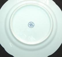 Virágokkal díszített jelzett porcelán vajtartó (apró lepattogzás) /
Chinaware butter-holder (small f...