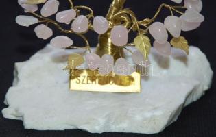 Rózsakvarccal díszített szerencsefa kalcit talapzaton /
Lucky tree with rose quartz 22cm