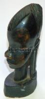 Fából faragott afrikai figura 17cm