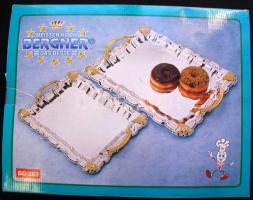 2db klf méretű fém tálca aranyozott díszekkel 35x28cm, 47x36cm eredeti dobozában