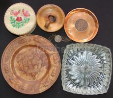 Nagy vegyes bolhapiac tétel üveg-, alpakka- és réztárgyakkal, különféle érdekességgel