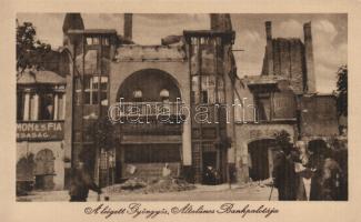 Gyöngyös a leégett bankpalota