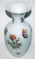 Kézzel festett sorszámozott Viktória avec bord en or-mintás jelzett Herendi porcelán váza hibátlan állapotban / Handpainted numbered Herendi chinaware vase in flawless condition 25cm