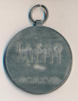 1918. Laeso Militi - Sebesültek Érme cink kitüntetés mellszalag nélkül szign.: R. Placht T:3 Hungary 1918. Laeso Militi - Carolus Combat Wound medal zinc, without ribbon C:F