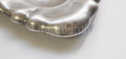 cca 1900 Ezüst (Ag) vizitkártyatartó tálca pesti hatósági ellenőrző jellel, 800-as tisztaságú dianás...