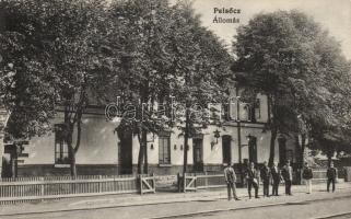 Pelsőc railway station