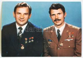 1980 Első Szovjet Magyar Közös űrrepülés képeslap Kubaszov és Farkas Bertalan aláírásával